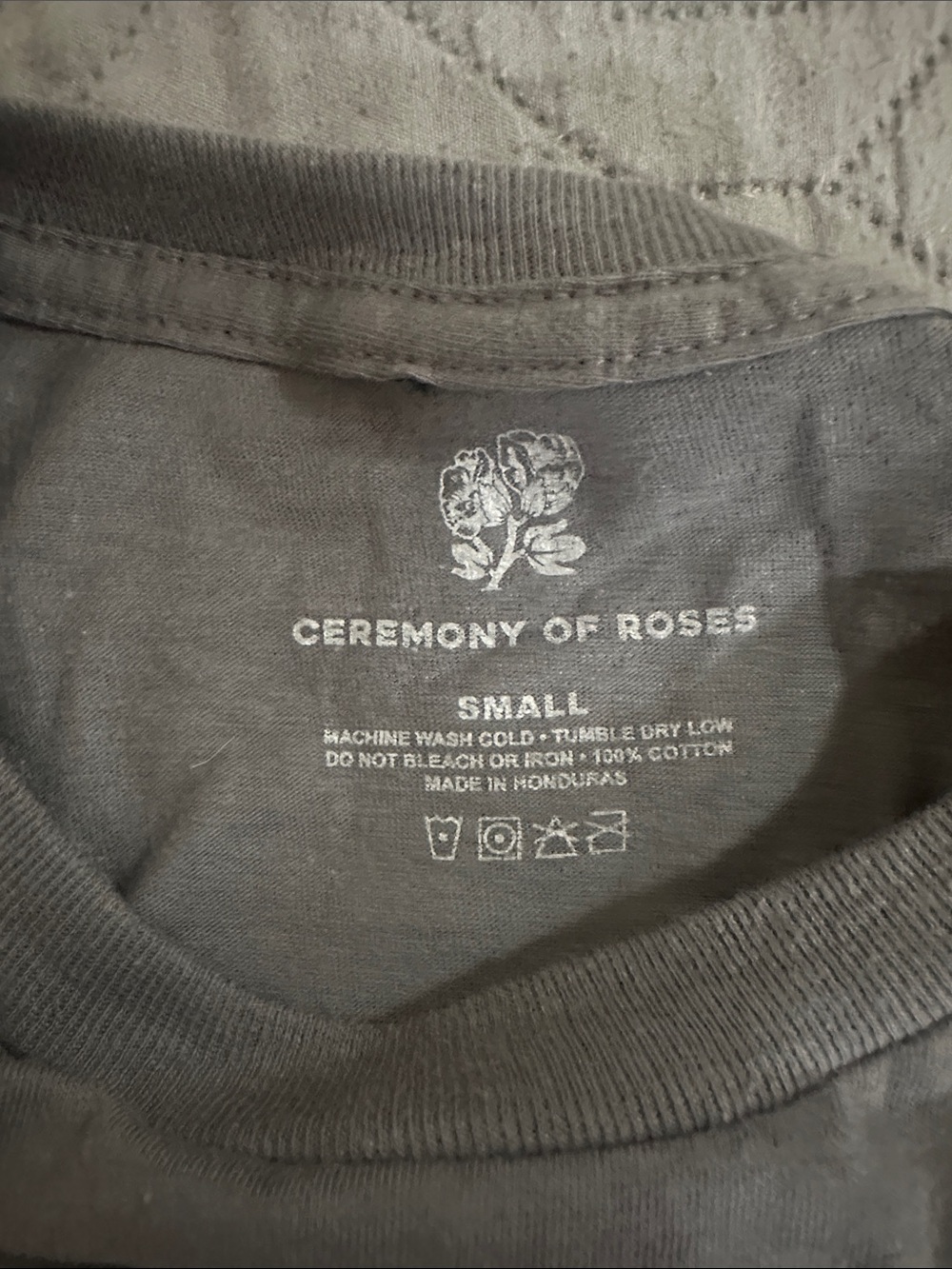 Bryan Adams Tour Shirt Men’s Size Snall - Picture 5 of 6